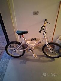 bicicletta BMX