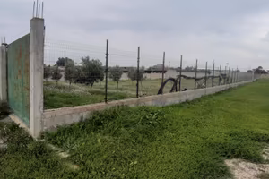 pitz'e Serra terreno recintato 