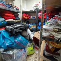 stock abbigliamento sportivo 