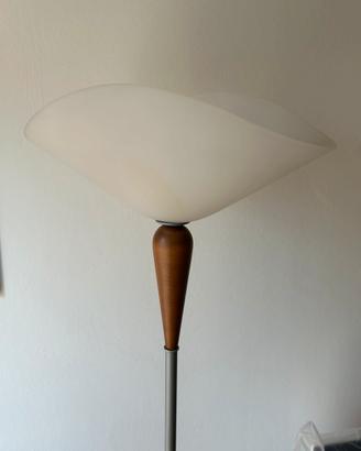 Lampada a stelo, piantana.