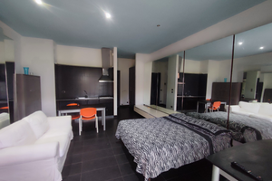 Appartamento ben arredato, giardino comune,p.auto