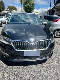 Skoda Fabia twin color anno 2021, 66000 km