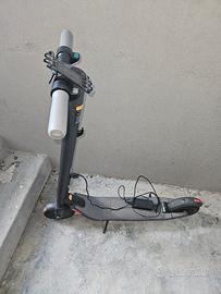 Ninebot ES2 Funziona bene, display da sostituire