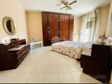 Camera da letto completa