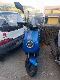 Scooter elettrico NIU MQi+ 50 cc 