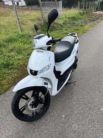 peugeot tweet 125