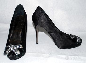 Scarpe nere mis 39 tacco a spillo e decorazione