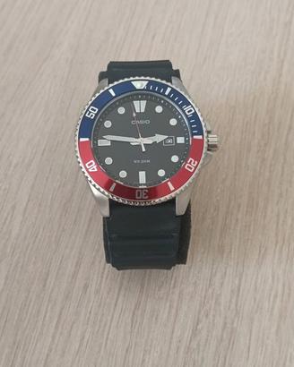 Casio Duro con ghiera "Pepsi" (MDV-107-1A)