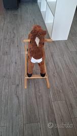Cavallo a dondolo