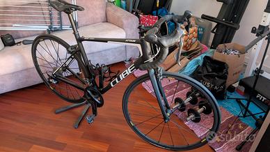 Bicicletta da corsa Cube Attain Race tg56 carbonio