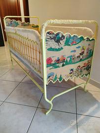Culla vintage 1958 in metallo