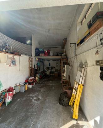 Si vende box