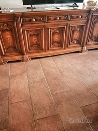 Vetrina e madia classica