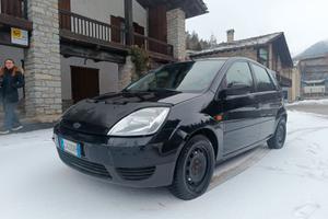 Ford Fiesta 1.2 16V 5P 75CV