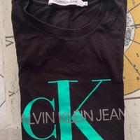 Calvin Klein t-shirt