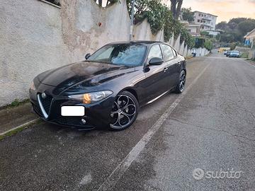 ALFA ROMEO Giulia (2016) - 2016