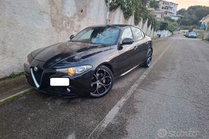 ALFA ROMEO Giulia (2016) - 2016