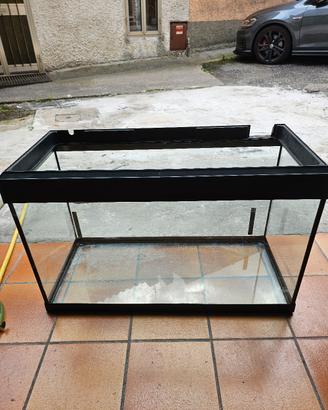 Acquario 100l compreso di tutto 
