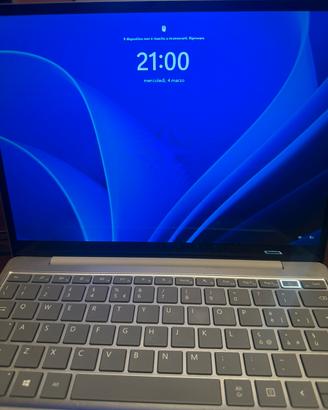 Laptop surface go