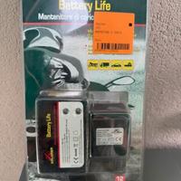Mantenitore di carica per batterie da 12 Volt
