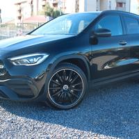 Mercedes-benz GLA 250 Tua A SOLI 452€ al mese Anti