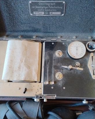 vintage oscillografo strumento medico antico 