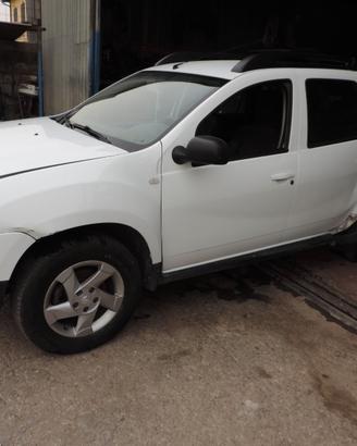 Dacia duster 1.5 dci ricambi