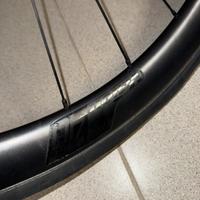 Vision TR40 DB — ruota posteriore carbonio