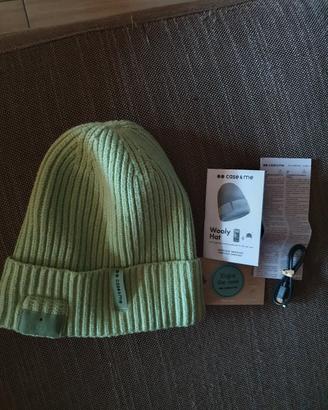 Berretto invernale con cuffie wireless integrate

