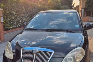 Lancia y modello Diva.