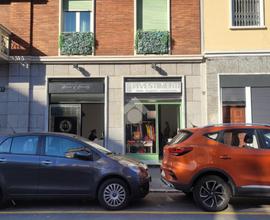 NEGOZIO A MILANO
