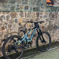 Mondraker summum carbon r