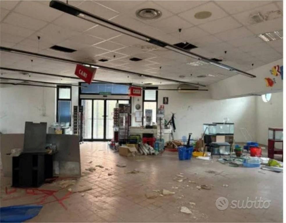 Immobile in asta di 770 m² a Colli al Metauro - Altro