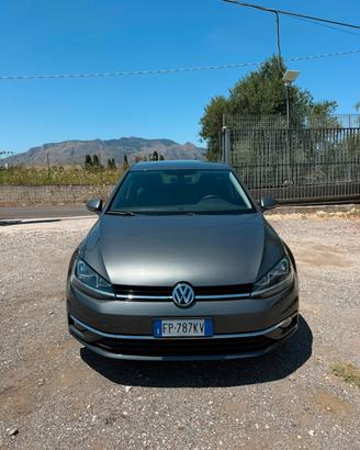 Volkswagen Golf 2.0 TDI 5p. 4MOTION Highline BlueM