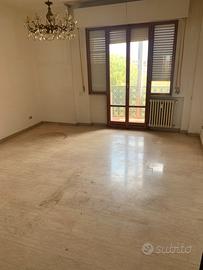 Luminoso e spazioso appartamento