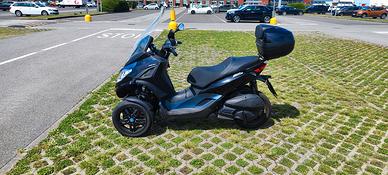 Piaggio MP3 300