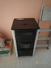 Stufa a pellet+ porta d'ingresso 
