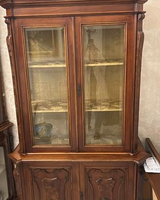 Credenza classica in legno noce
