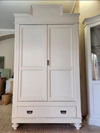 Armadio shabby chic
