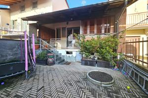 CASA INDIPENDENTE A VISCHE