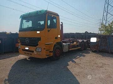 AUTOCARRO MERCEDES 3 ASSI CON IMPIANTO SCARRABILE