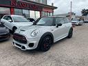 mini-cooper-2-0-231-cv-john-cooper-works-2018