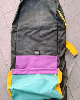 Zaino porta skateboard 