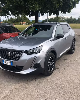 Peugeot 2008 BlueHDi 130 S&S EAT8 Allure Pack