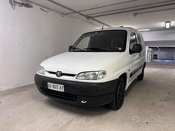 Peugeot Ranch 1.9 Diesel anno 1997 con 180.000 km 