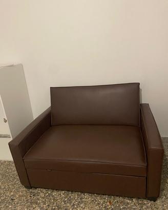🛋️ DUE DIVANI LETTO IN SIMILPELLE – COME NUOVI –