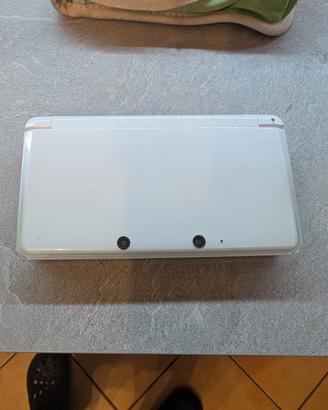 Nintendo 3DS Bianca + 5 Giochi 