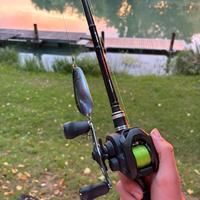 Canna da pesca casting