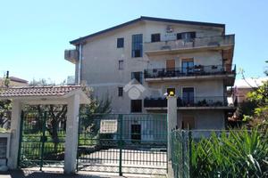 2 LOCALI A MARANO MARCHESATO