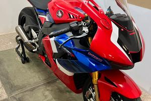Honda cbr rrr 1000 sp